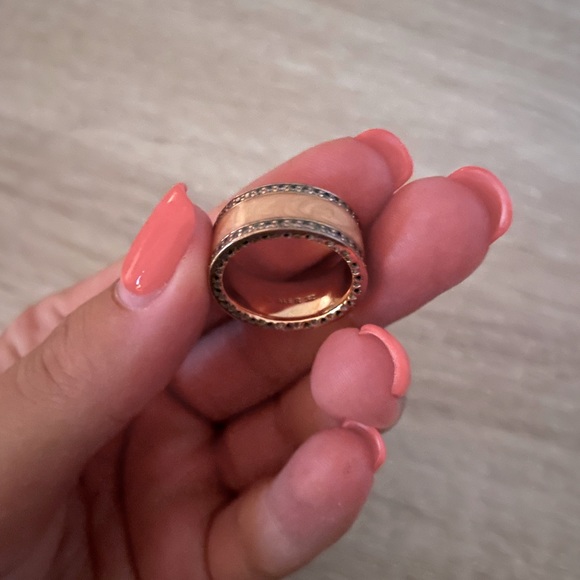 Ring - Picture 3 of 3